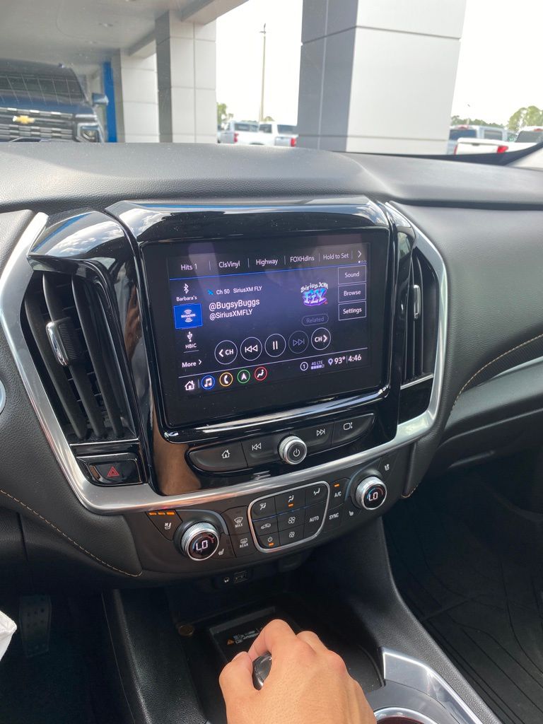 used 2020 Chevrolet Traverse car, priced at $31,491