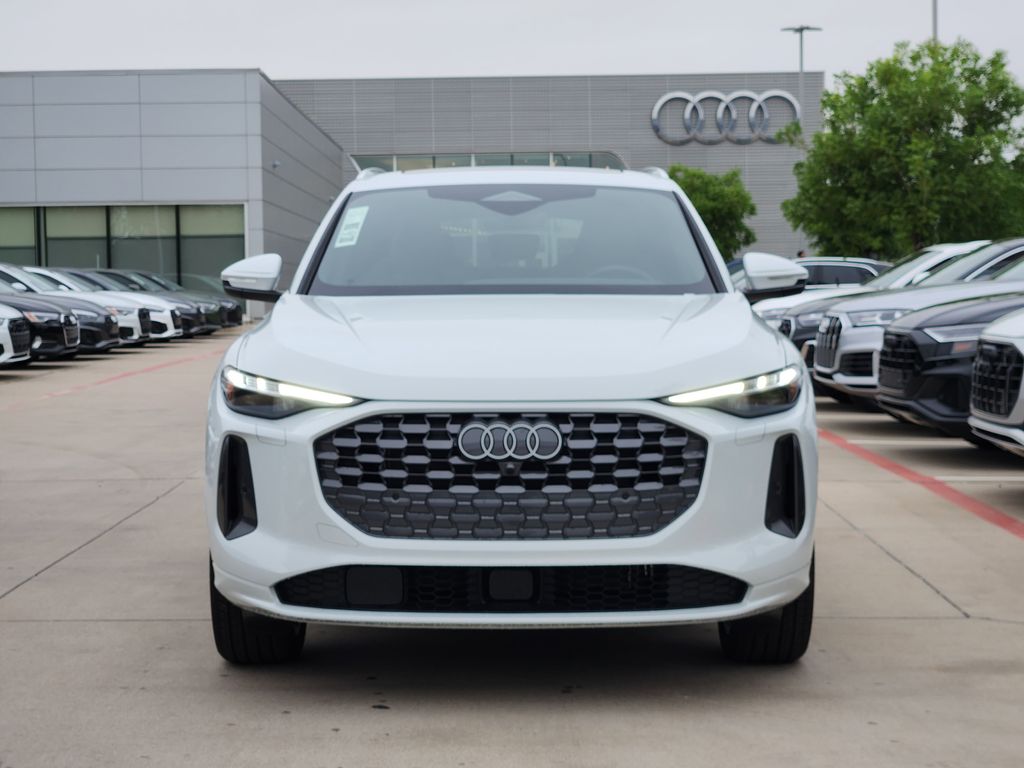 new 2025 Audi Q5 car, priced at $60,975