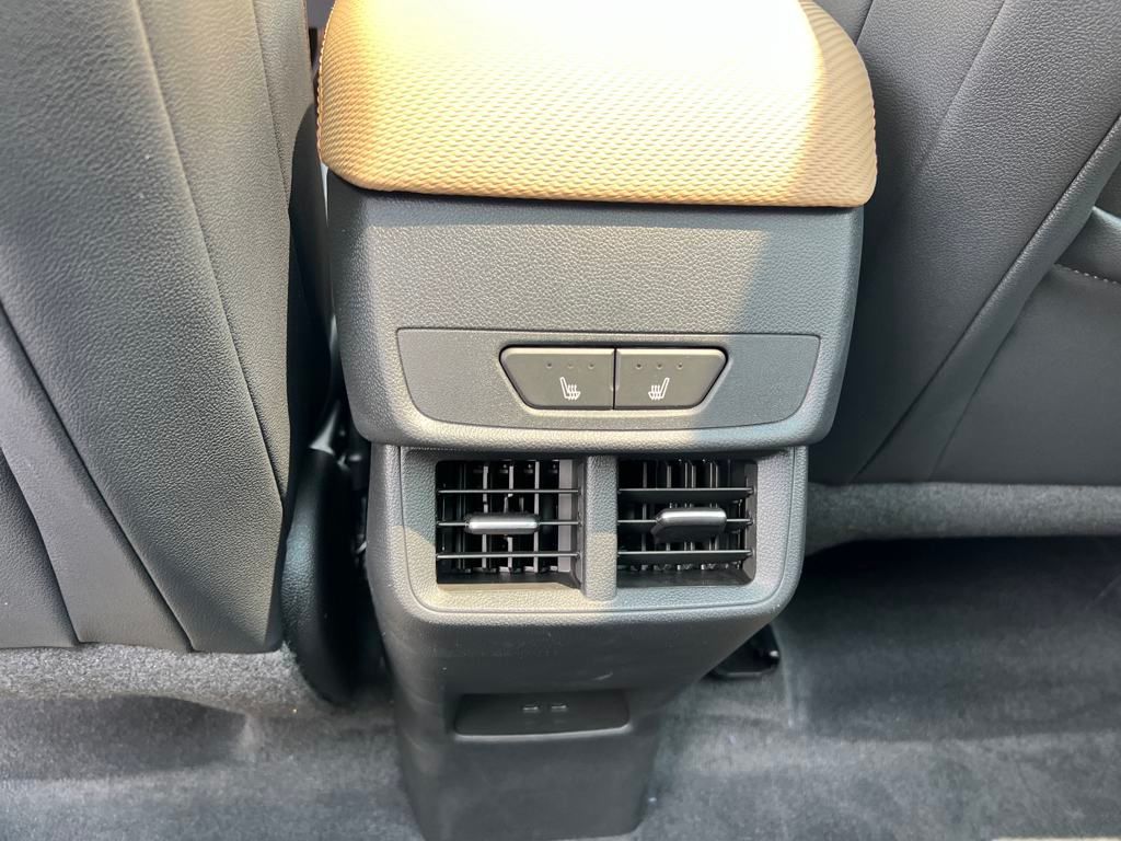 new 2025 Chevrolet Equinox car, priced at $40,370