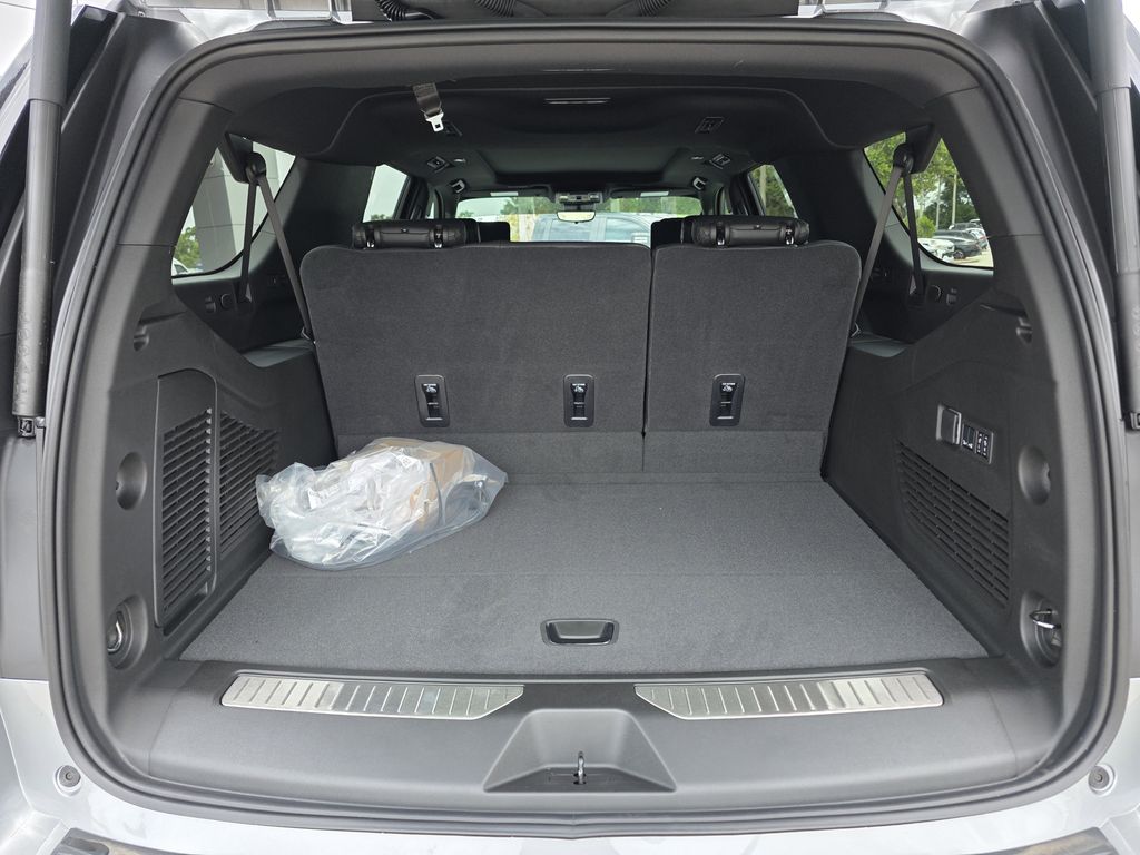 new 2025 Chevrolet Suburban car, priced at $90,859