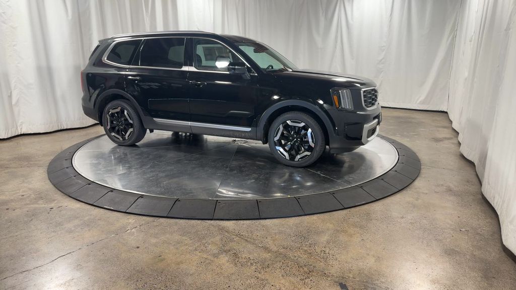 new 2025 Kia Telluride car, priced at $41,593