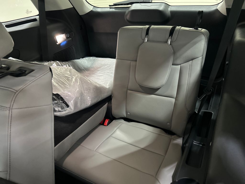 new 2025 Ford Explorer car, priced at $46,275
