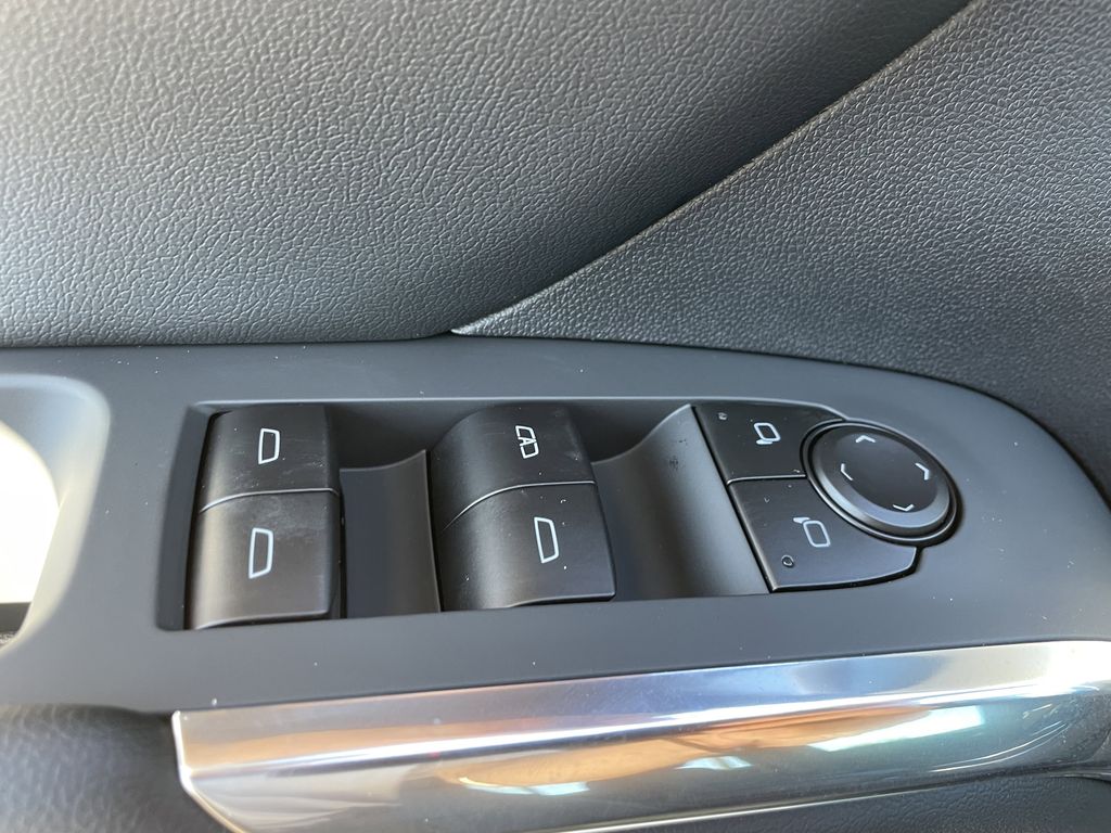 new 2026 Chevrolet Traverse car, priced at $38,835