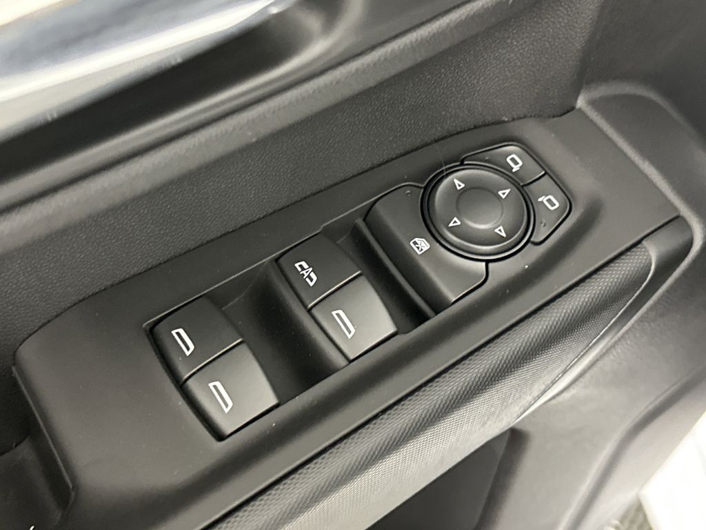 new 2025 GMC Sierra 1500 car, priced at $44,345