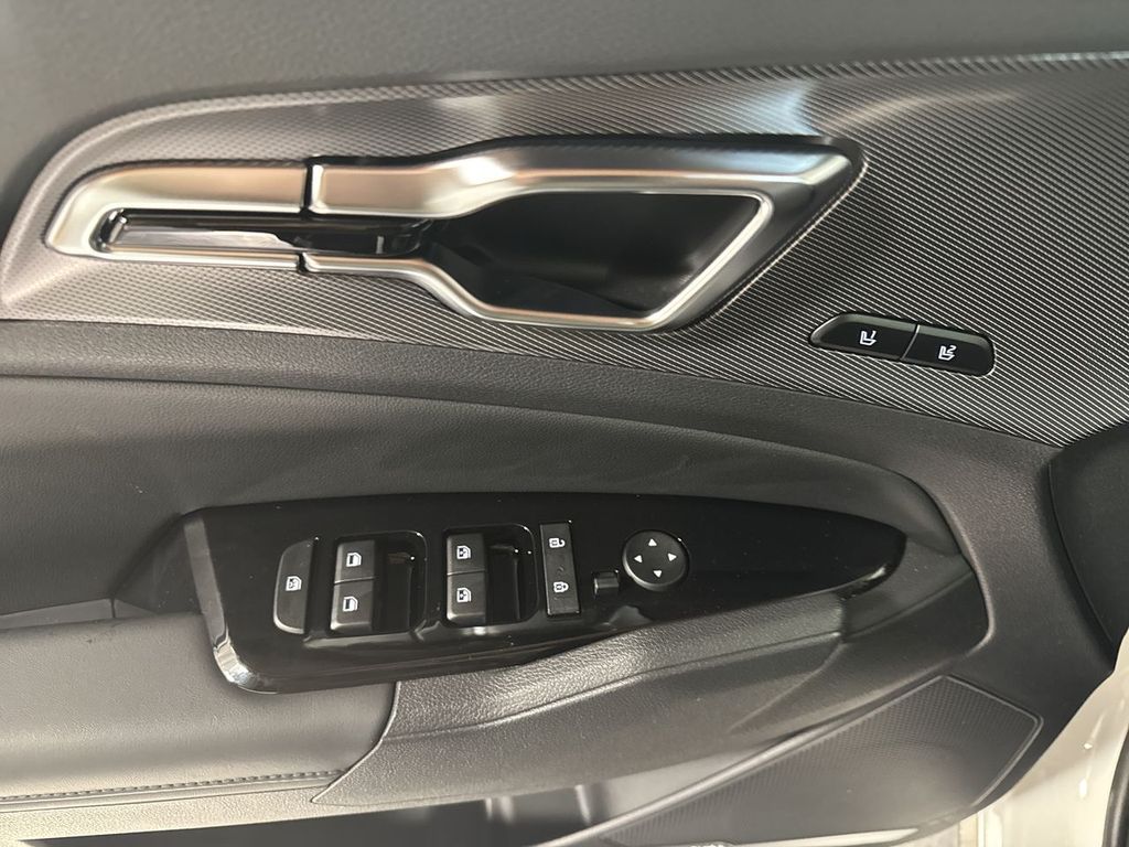new 2025 Kia Sportage Hybrid car, priced at $38,986