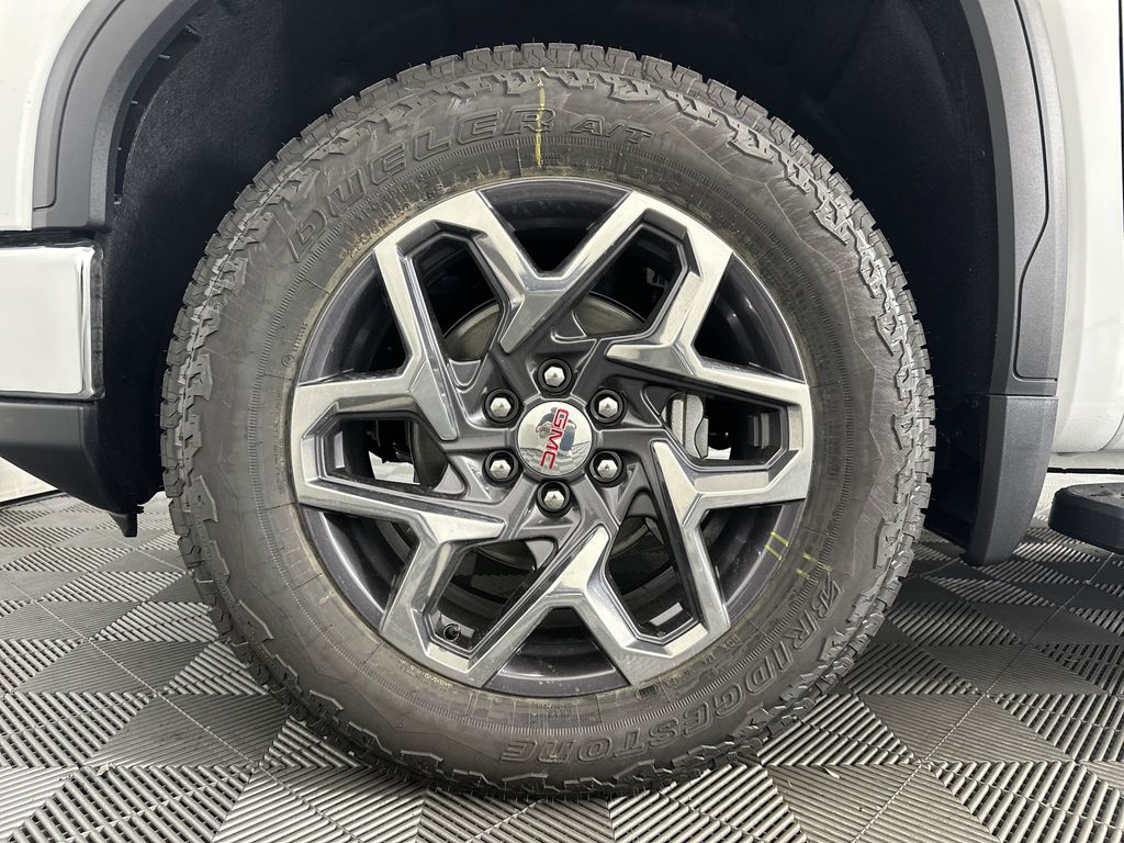 new 2025 GMC Sierra 1500 car, priced at $58,824