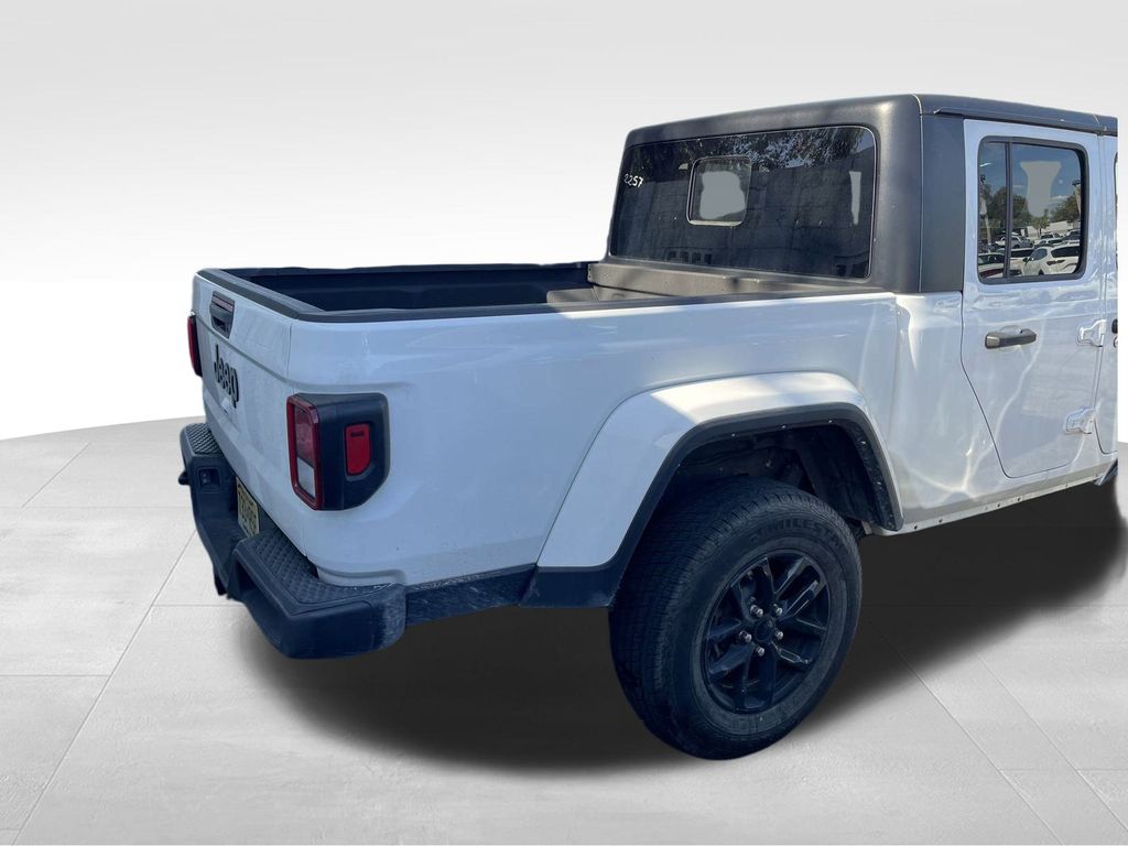 used 2022 Jeep Gladiator car, priced at $27,849