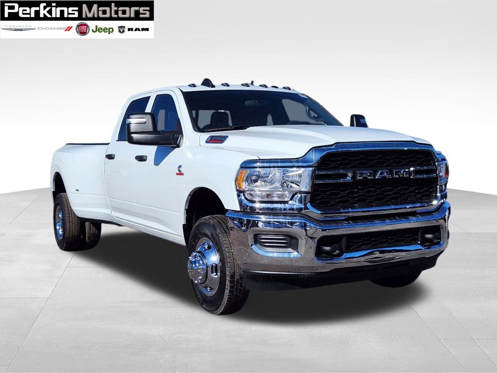 new 2024 Ram 3500 car, priced at $62,785