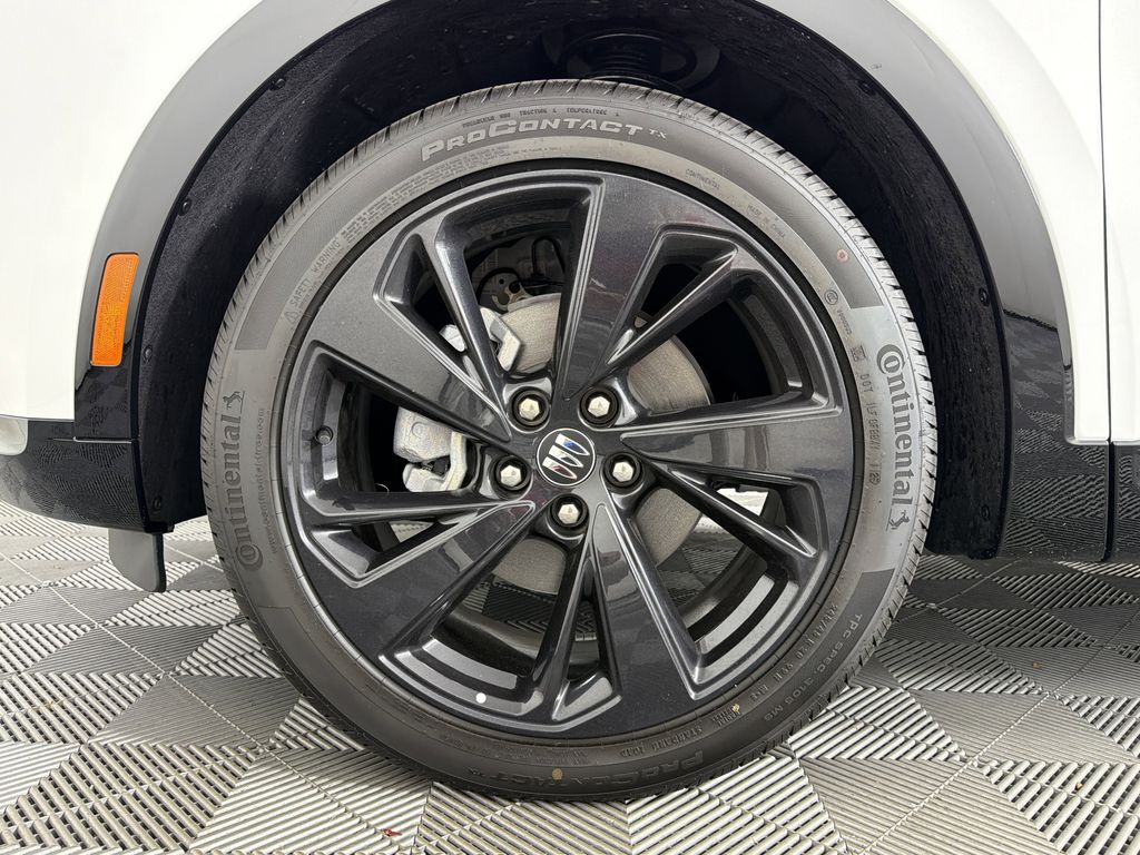 new 2025 Buick Envision car, priced at $39,240