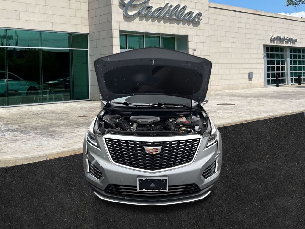 used 2023 Cadillac XT5 car, priced at $36,250