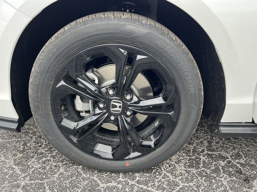 new 2025 Honda Accord car, priced at $30,878