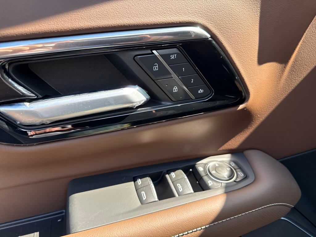 new 2025 Chevrolet Suburban car, priced at $92,180
