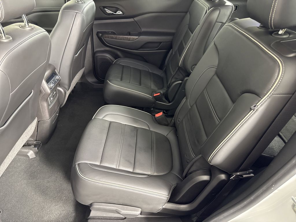 used 2022 GMC Acadia car, priced at $31,555