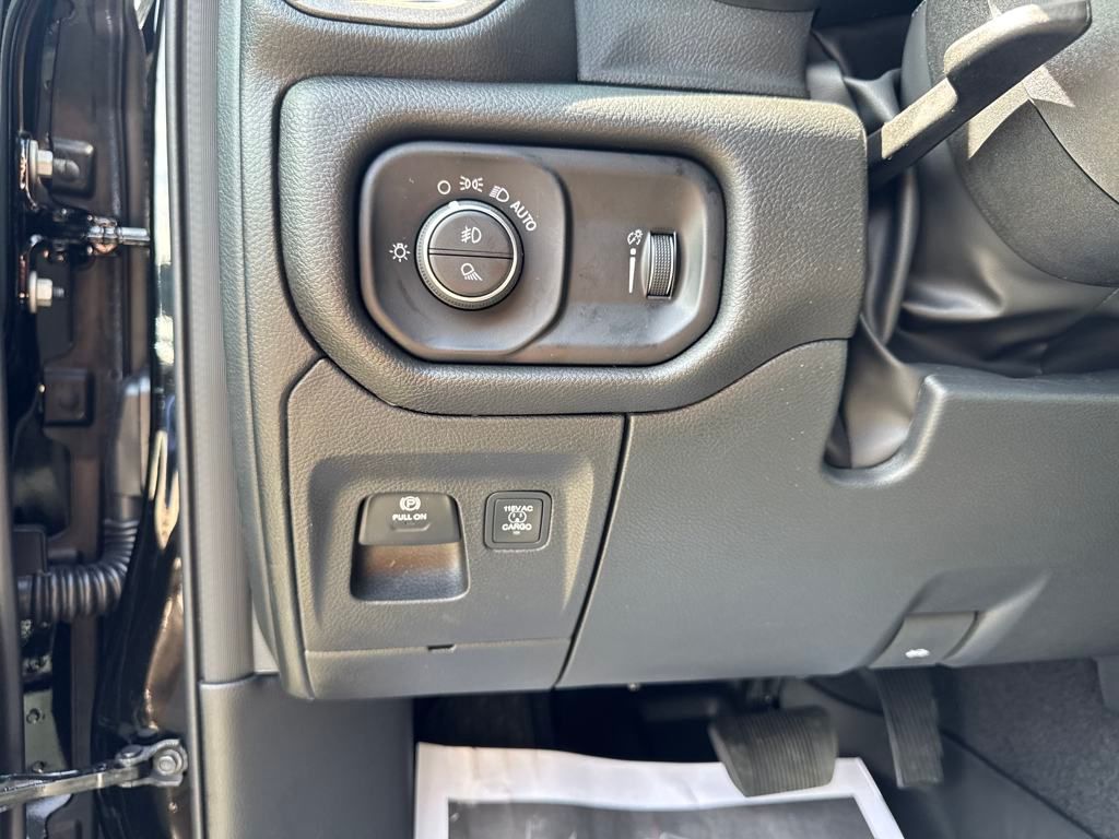 new 2025 Ram 1500 car, priced at $46,060