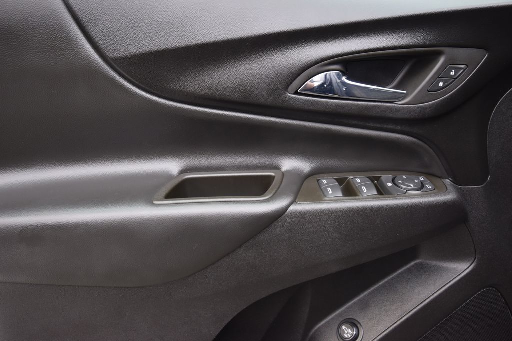 used 2023 Chevrolet Equinox car, priced at $17,800
