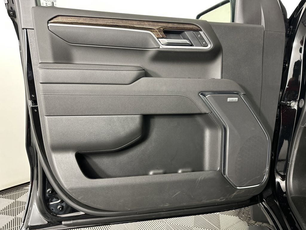 new 2025 GMC Sierra 1500 car, priced at $60,424