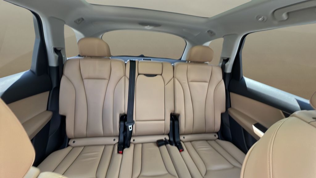 used 2020 Audi Q7 car, priced at $32,300
