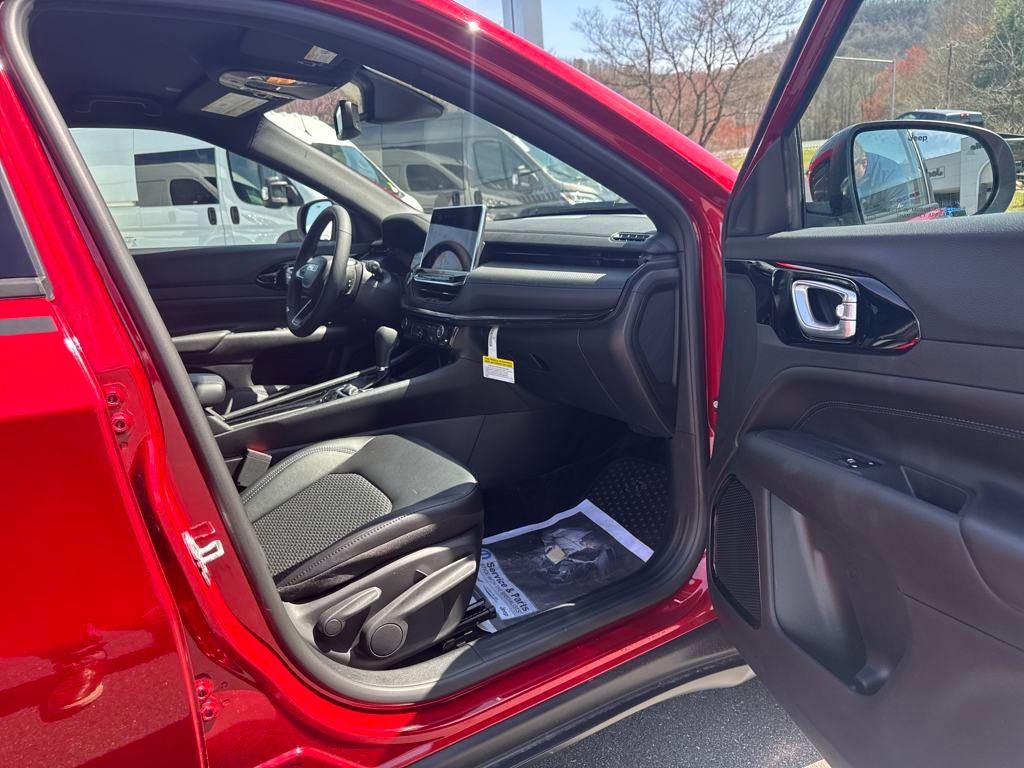 new 2025 Jeep Compass car, priced at $28,490