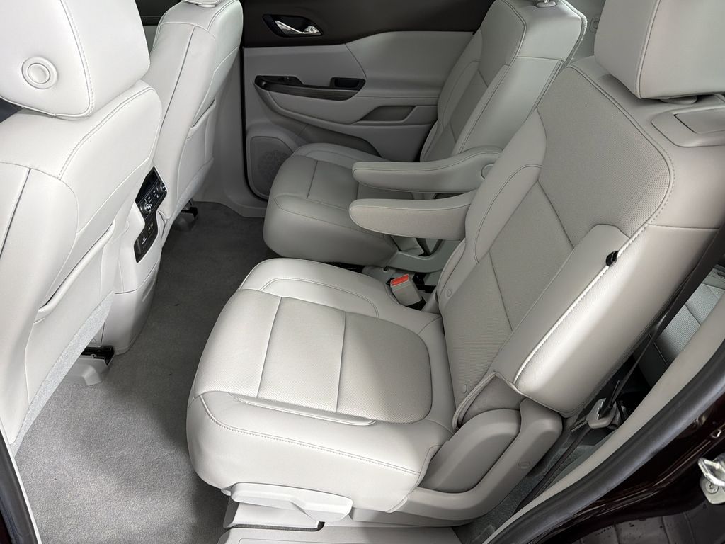 used 2021 GMC Acadia car, priced at $29,649