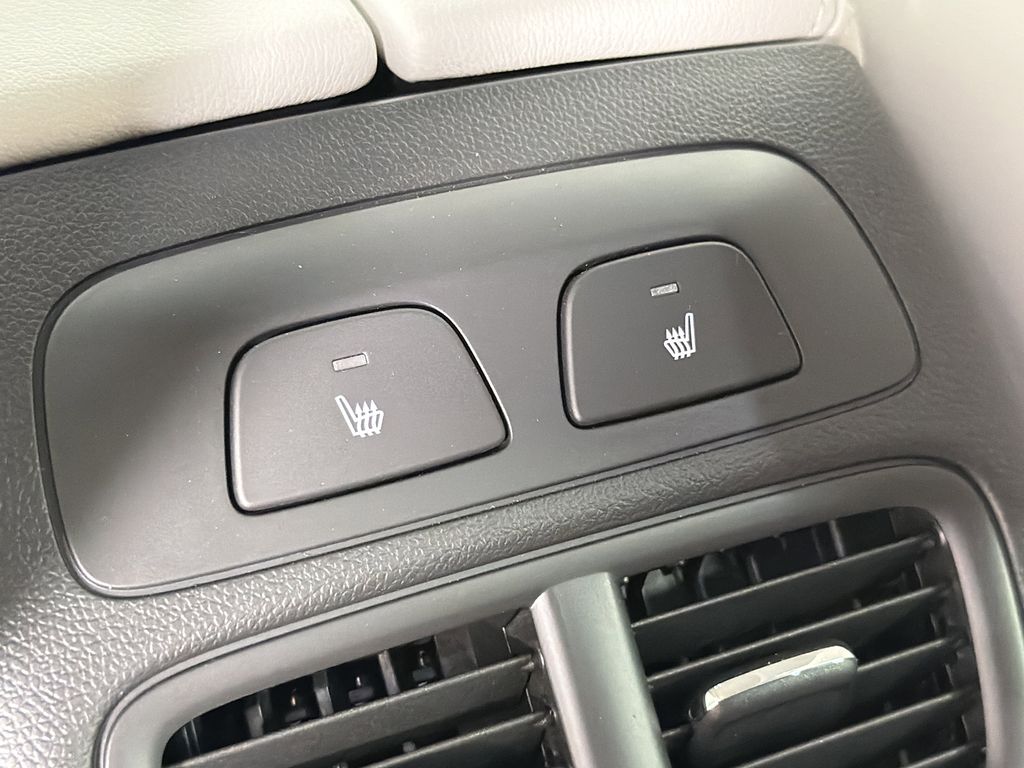 new 2025 Buick Envision car, priced at $43,595