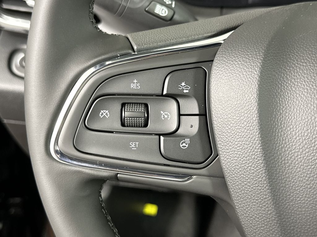 new 2025 Buick Envista car, priced at $27,375