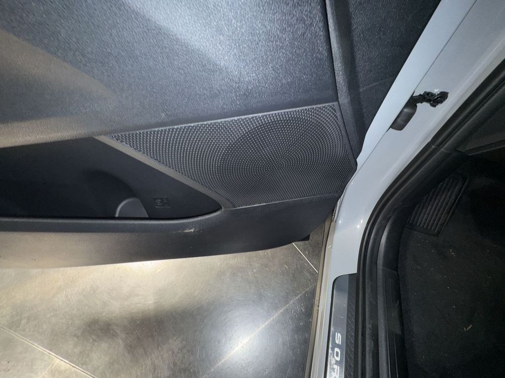 new 2025 Kia Sorento car, priced at $45,775