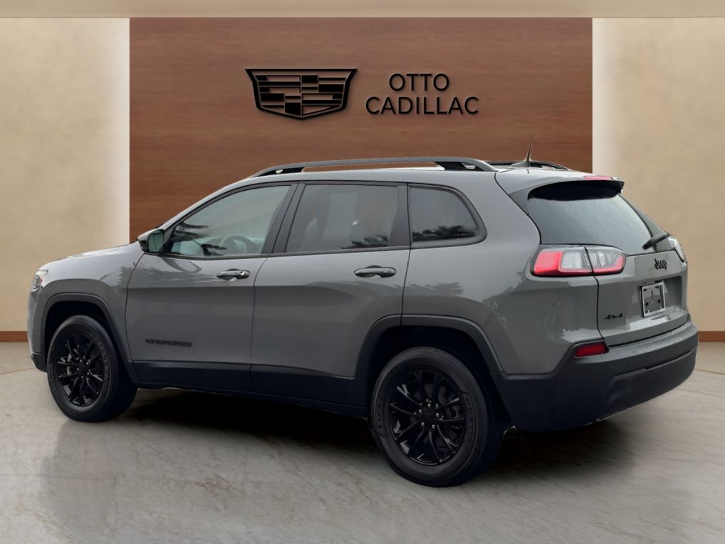 used 2023 Jeep Cherokee car, priced at $26,200