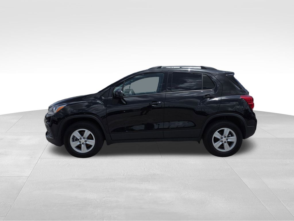 used 2022 Chevrolet Trax car, priced at $16,194