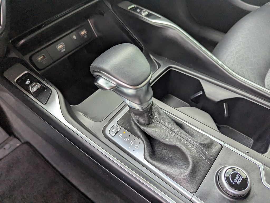 used 2023 Kia Sorento car, priced at $24,692