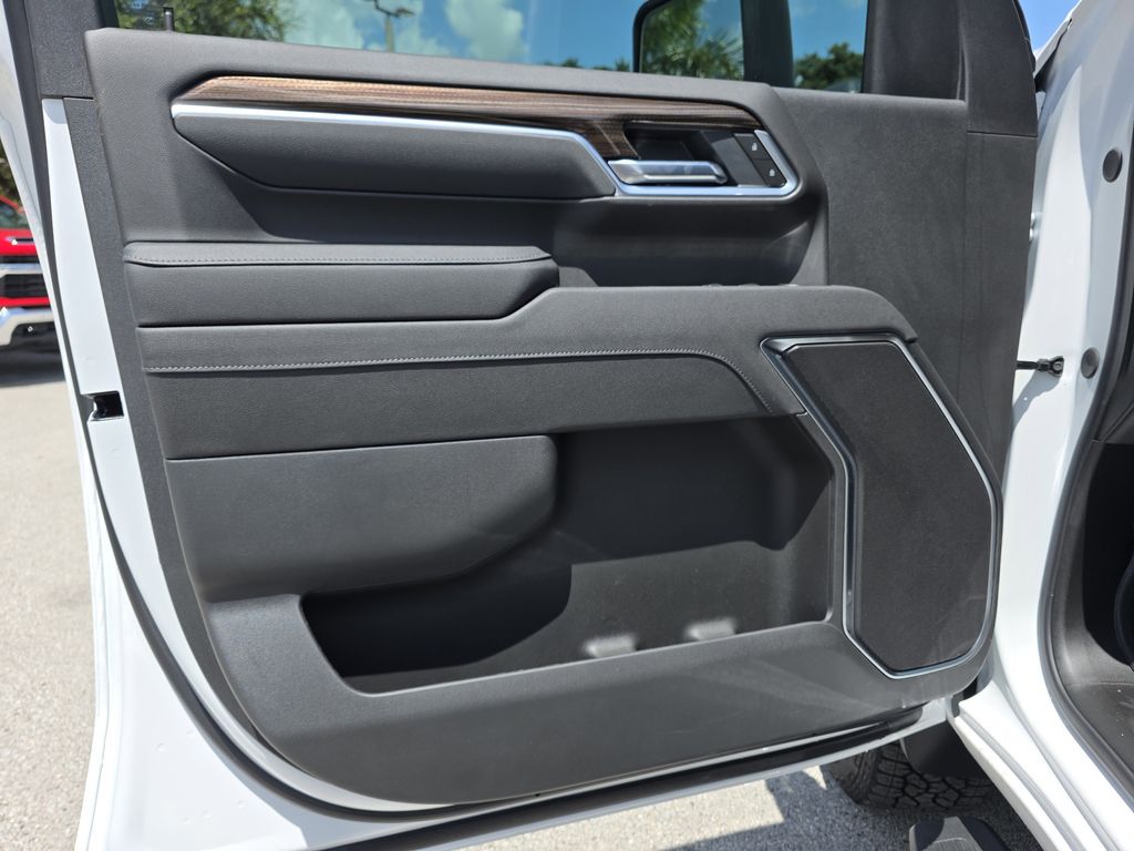 new 2025 Chevrolet Silverado 2500HD car, priced at $68,579