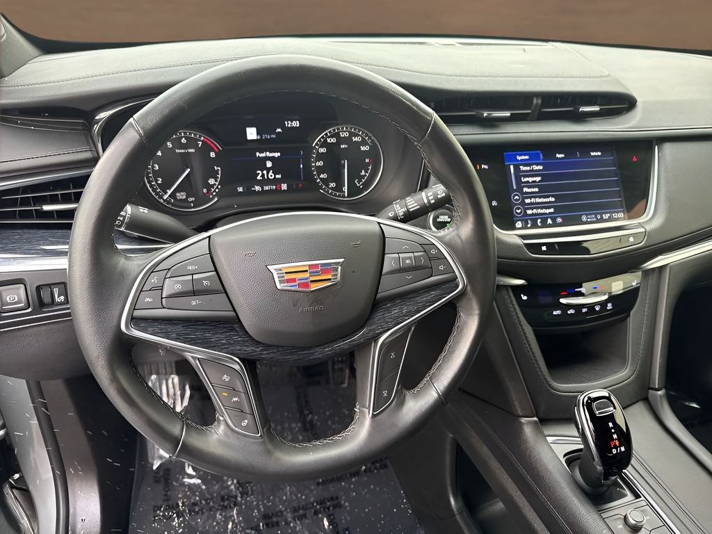 used 2023 Cadillac XT5 car, priced at $36,250