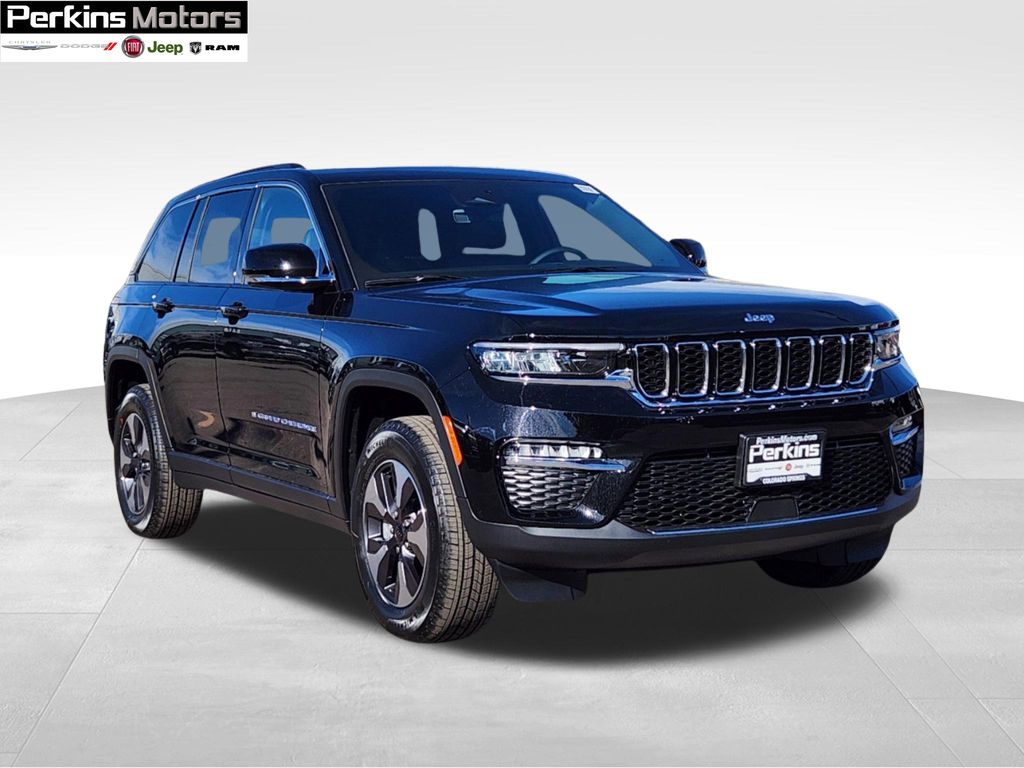 new 2025 Jeep Grand Cherokee car, priced at $52,869