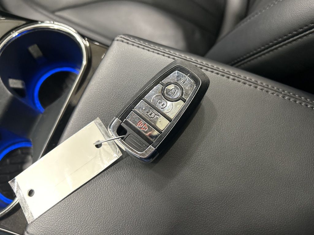 used 2022 Lincoln Nautilus car, priced at $38,333