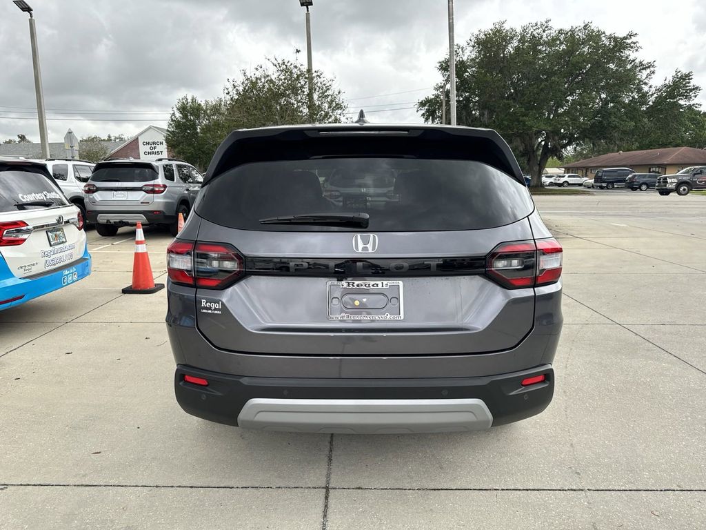 new 2025 Honda Pilot car, priced at $46,995