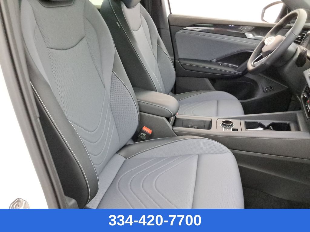 new 2025 Volkswagen Tiguan car, priced at $39,540