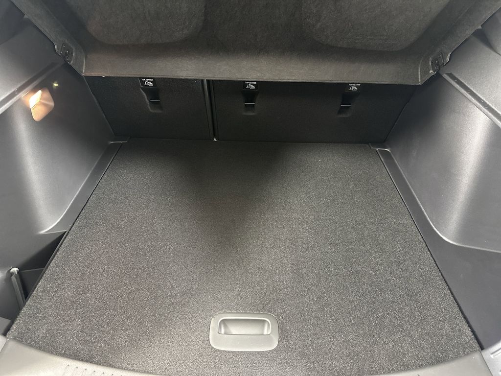 new 2025 Buick Envista car, priced at $31,085