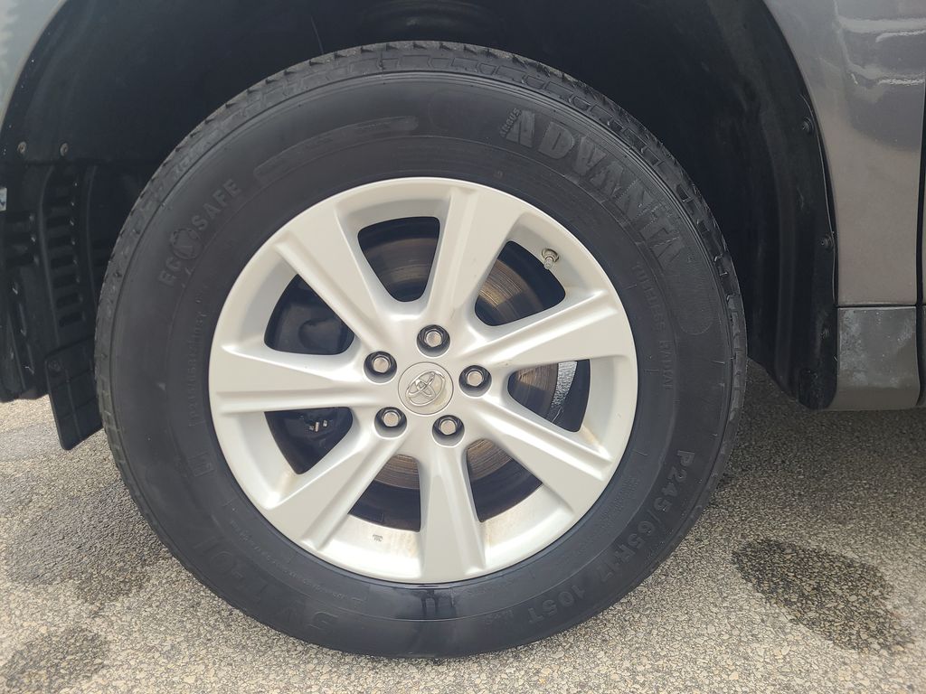 used 2013 Toyota Highlander car, priced at $15,794