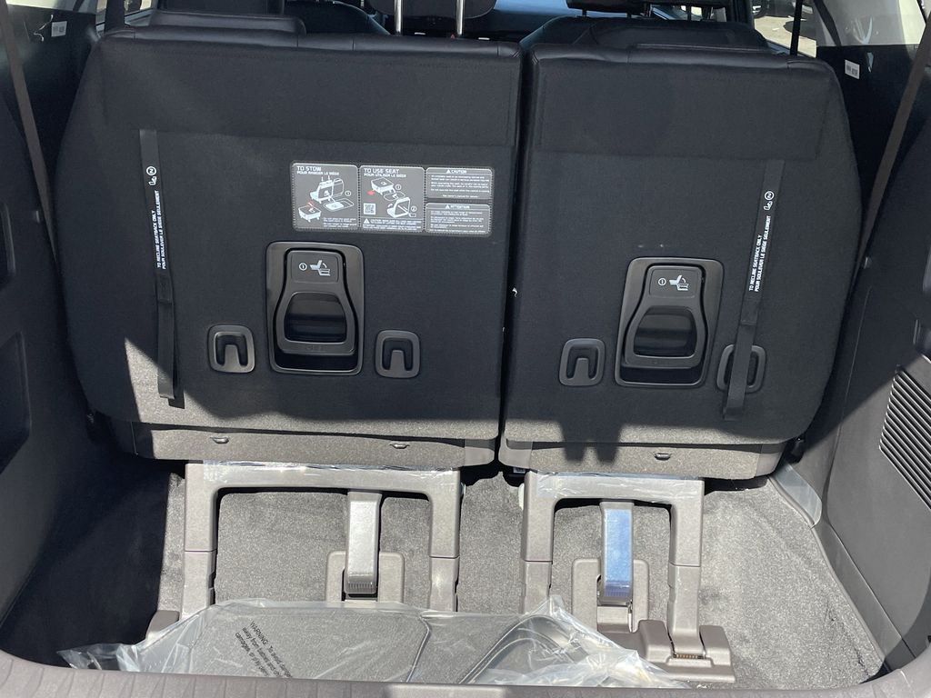 new 2026 Kia Carnival Hybrid car, priced at $52,521