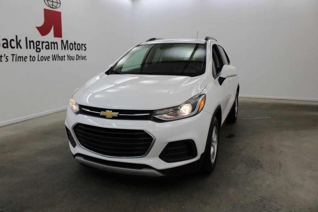 used 2022 Chevrolet Trax car, priced at $14,997