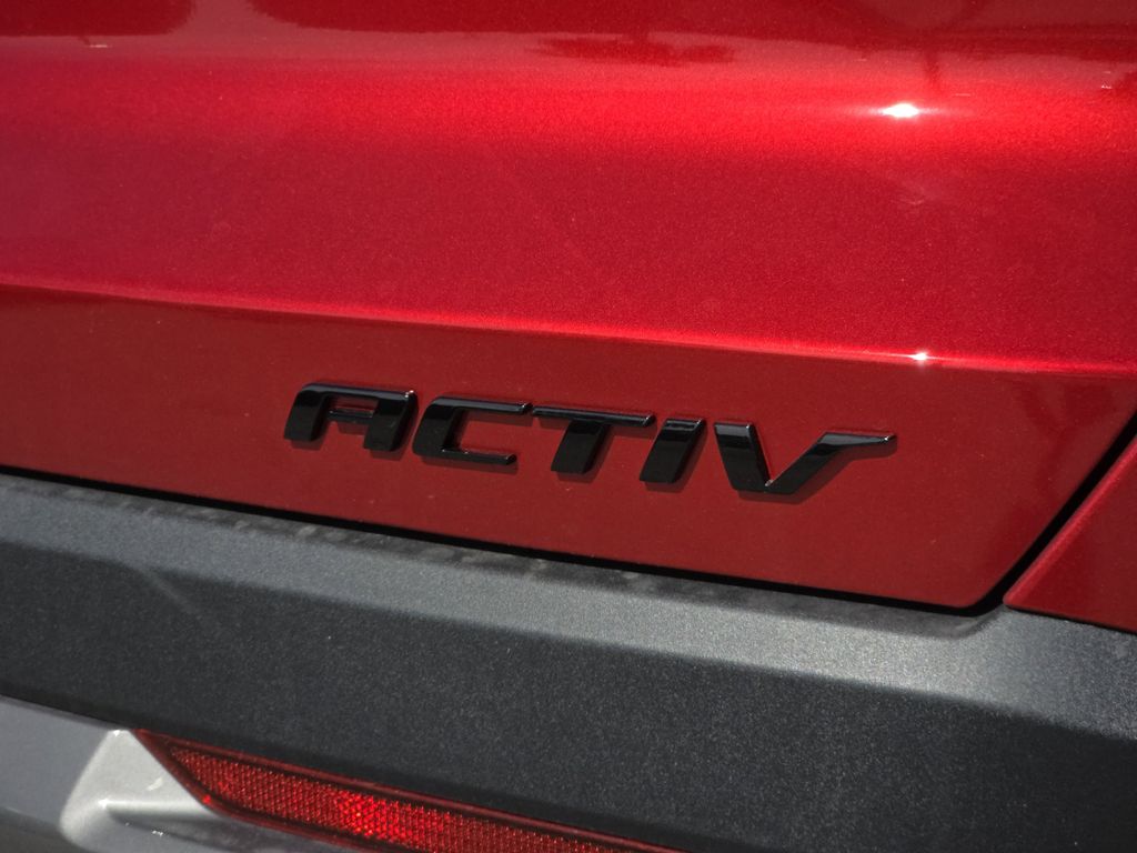 new 2026 Chevrolet Equinox car, priced at $33,395