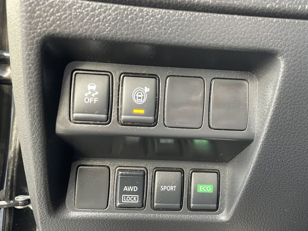 used 2017 Nissan Rogue car, priced at $7,992