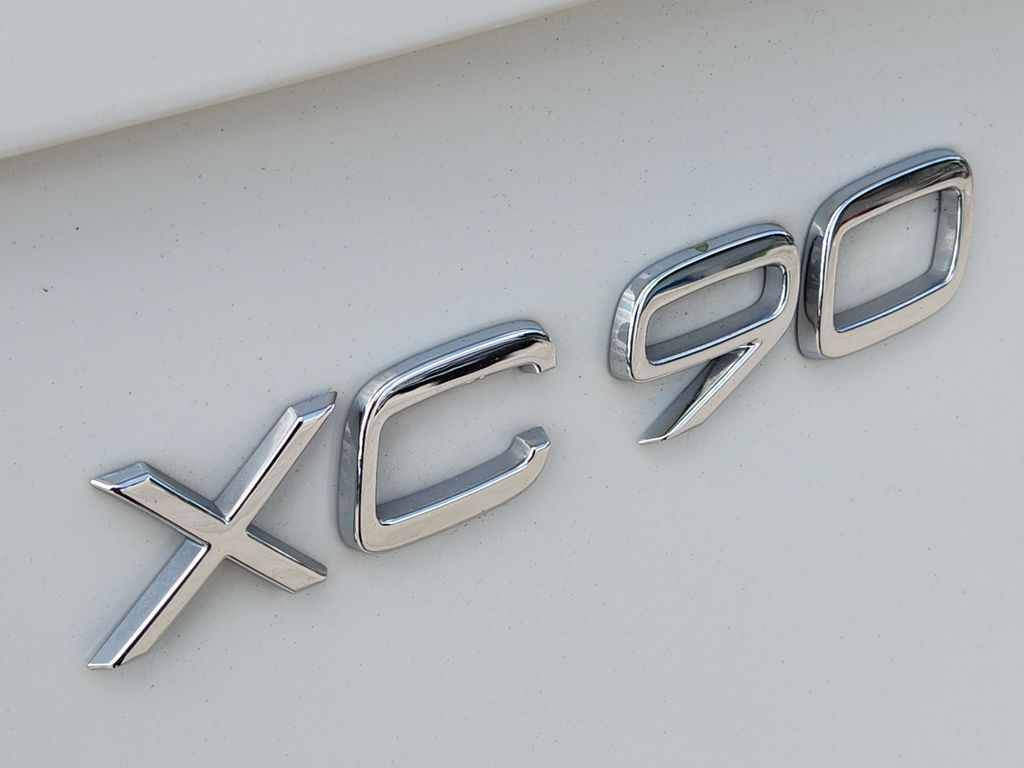 used 2019 Volvo XC90 car, priced at $25,362
