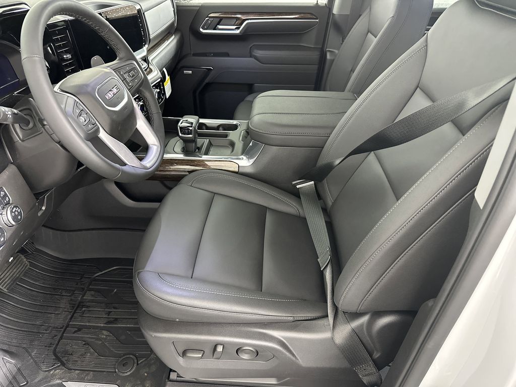 new 2025 GMC Sierra 1500 car, priced at $61,284