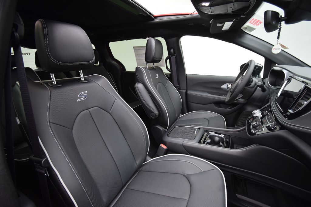 new 2026 Chrysler Pacifica car, priced at $48,056