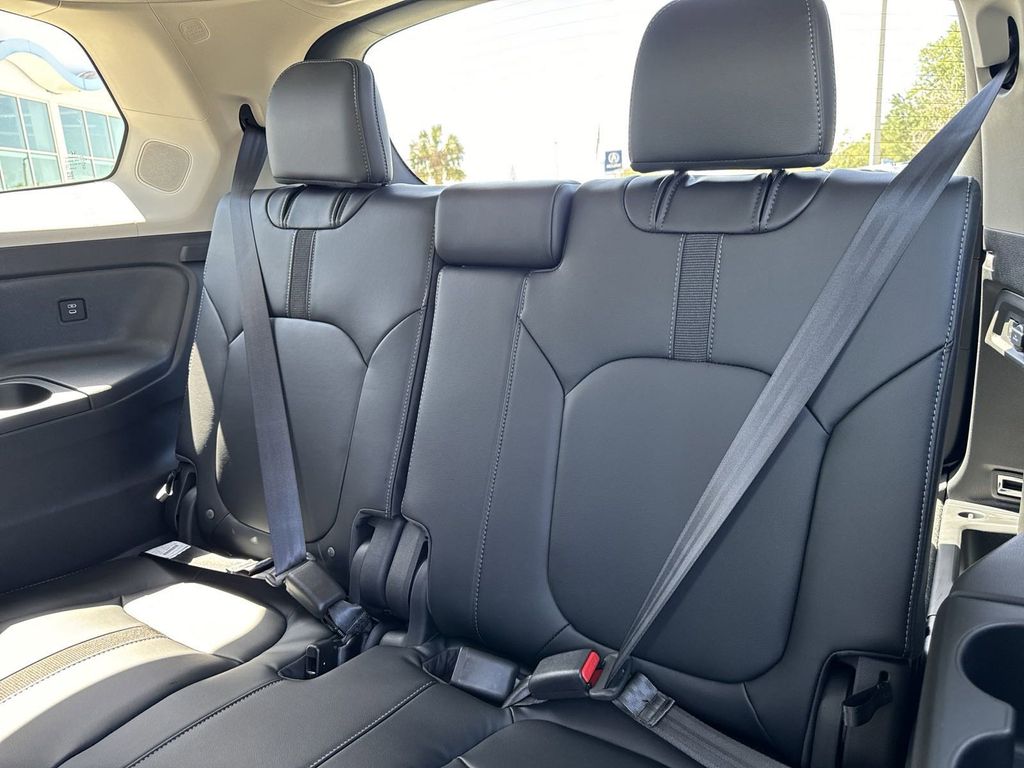 new 2025 Honda Pilot car, priced at $47,429