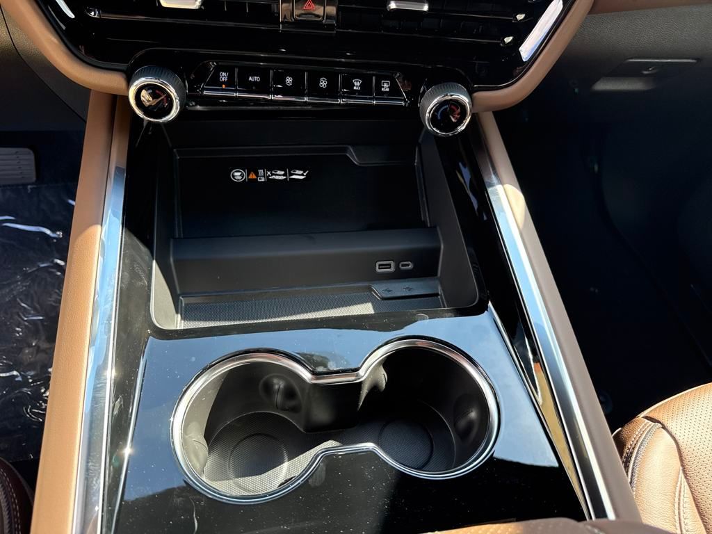 new 2025 Chevrolet Suburban car, priced at $92,180