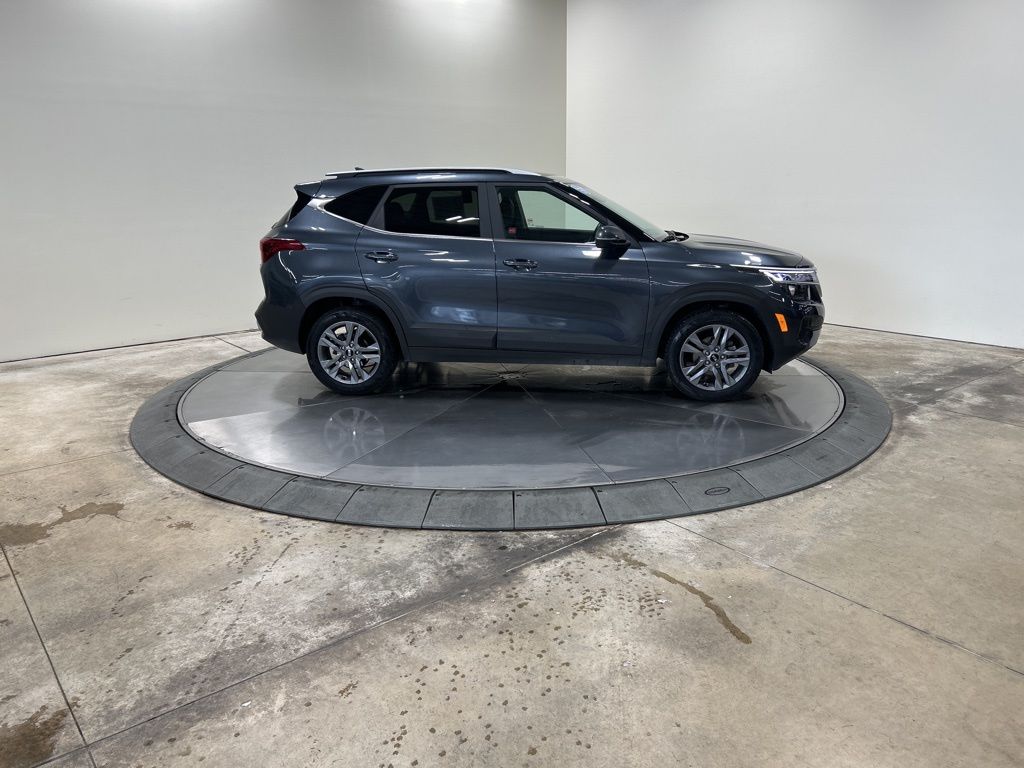 used 2021 Kia Seltos car, priced at $18,409