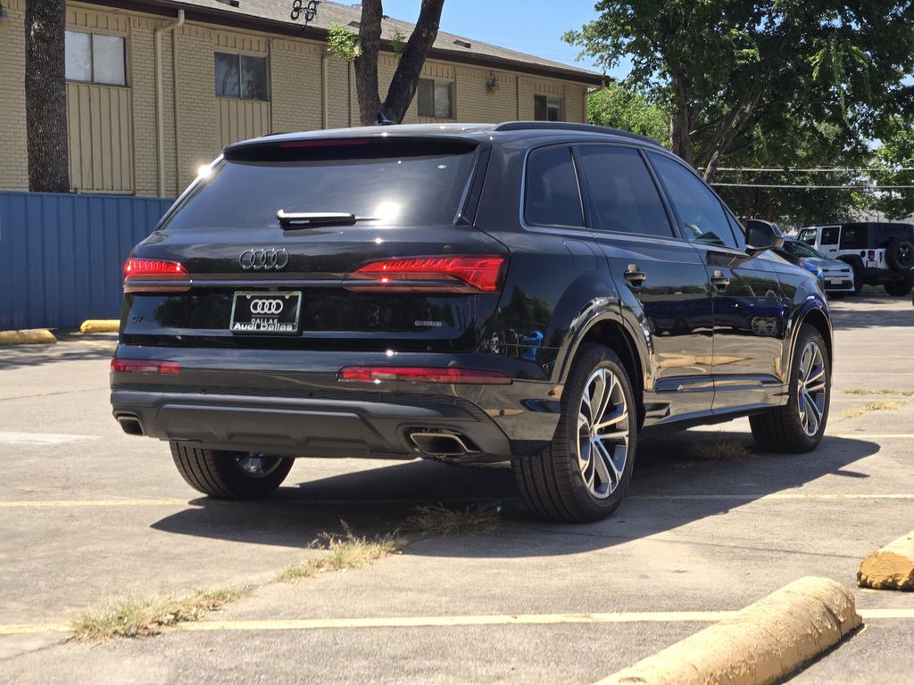 new 2025 Audi Q7 car, priced at $71,100