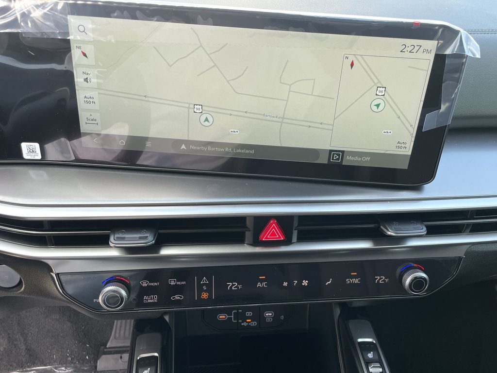 new 2025 Kia Sorento car, priced at $32,499