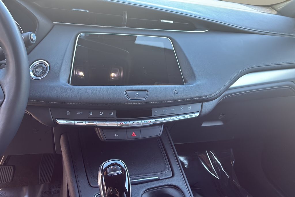 used 2020 Cadillac XT4 car, priced at $20,600
